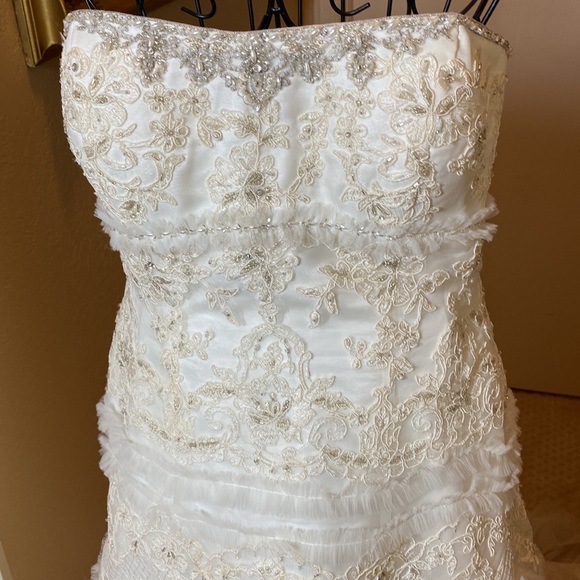 Oleg Cassini Ivory Wedding Dress with Train - Picture 2 of 14